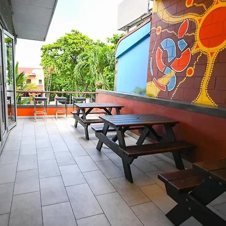 Global Backpackers Youth Hostel-3